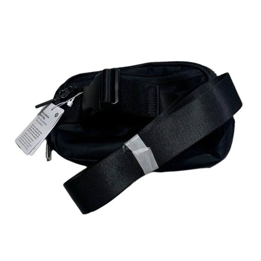NWT Lululemon Everywhere waist bag & Fanny Pack Extended Strap Black - Picture 6 of 12